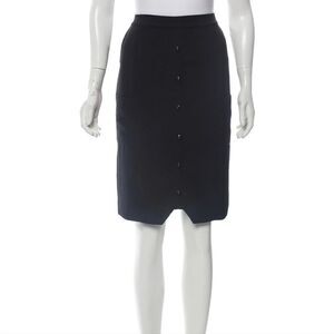 NWT Vivienne Hue Knee Length Skirt